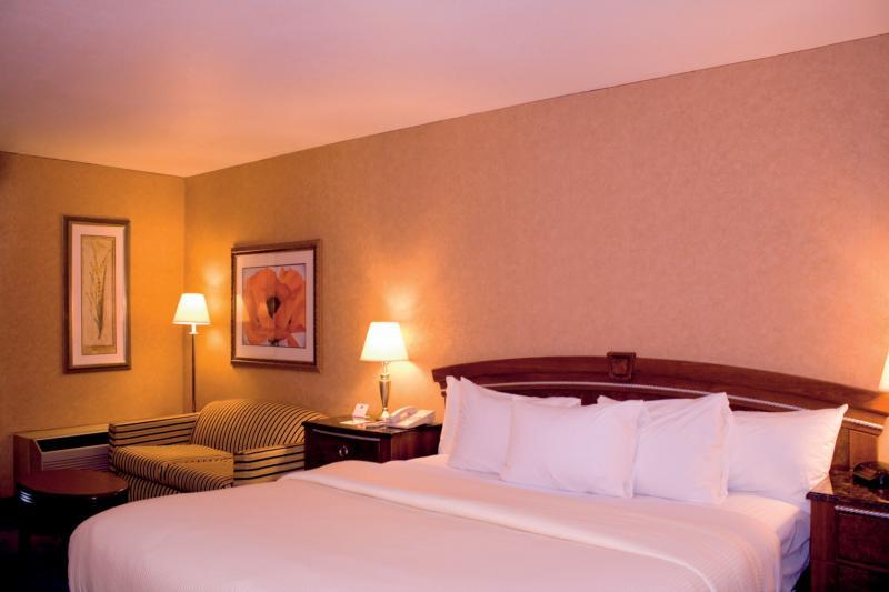 Clarion Inn Conference Center Modesto Cameră foto